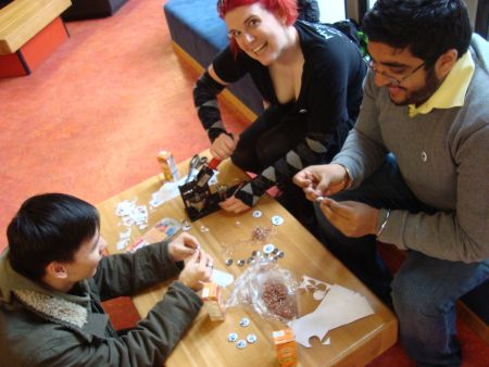 Volunteers make buttons in support of SFSS staff // Dawn Paley