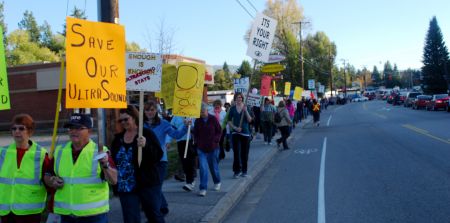 Castlegar community rallies against the removal of ultrasound machine from their hospital