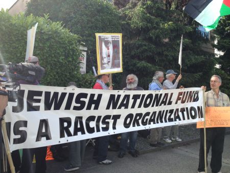 Protest greets JNF fundraiser for Israeli apartheid in Vancouver