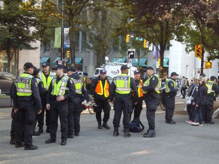 Vancouver Police public order unit, Oct 15 2011