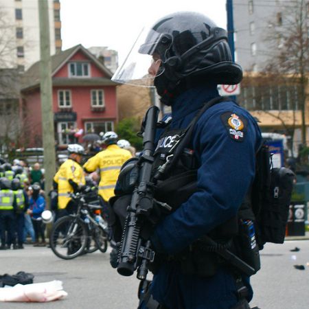 A member of VPD's public order unit with Arwen, 2010 Heart Attack