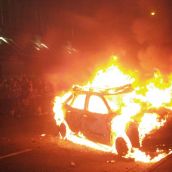 Vancouver Police Chief, media commentators blame 'anarchists' for Stanley Cup riot